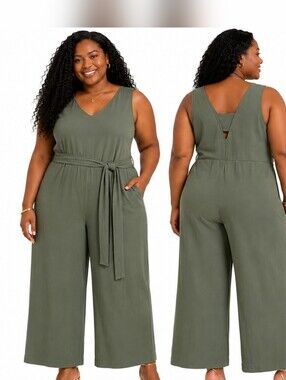 NWOT Encore by Idina Menzel Olive Green V-Neck Wide Leg Knit Jumpsuit w/ Pockets